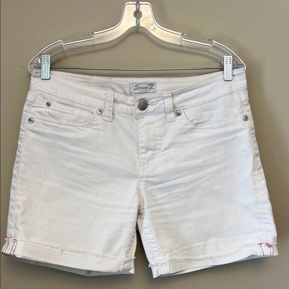 Seven7 Women's White Denim Shorts size 8 - Picture 1 of 8